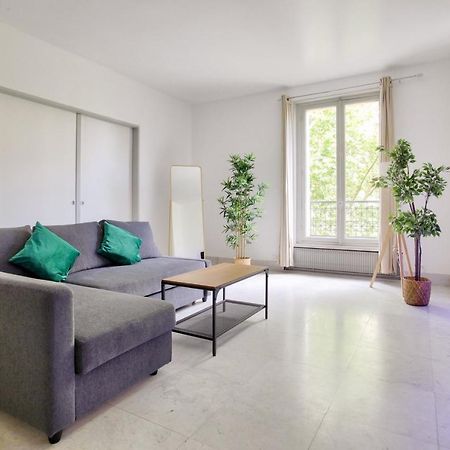 2 Bedrooms Tour Eiffel Rapp Paris Exterior photo